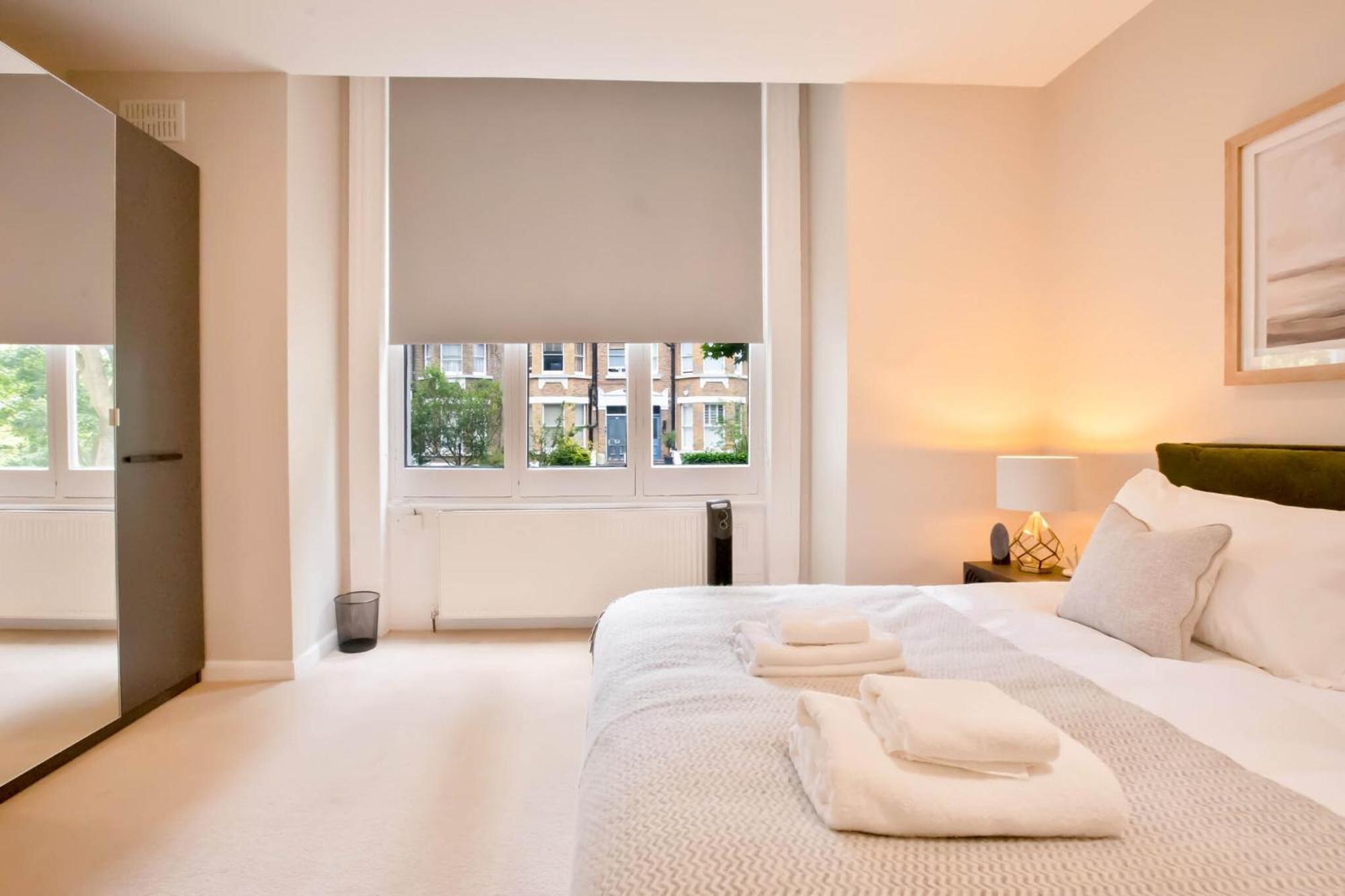 Primrose Hill Park Apartment London Room photo