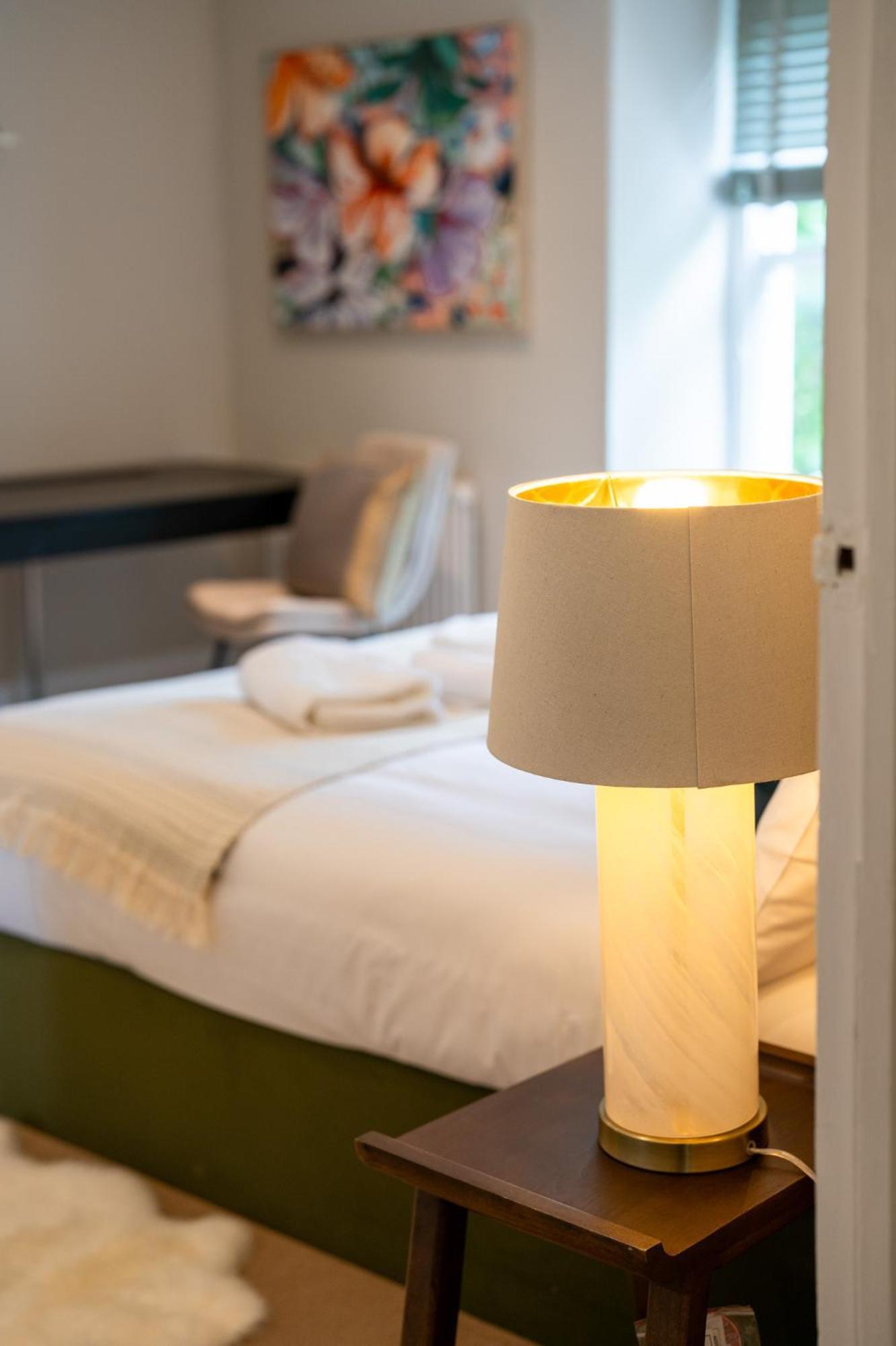Primrose Hill Park Apartment London Room photo