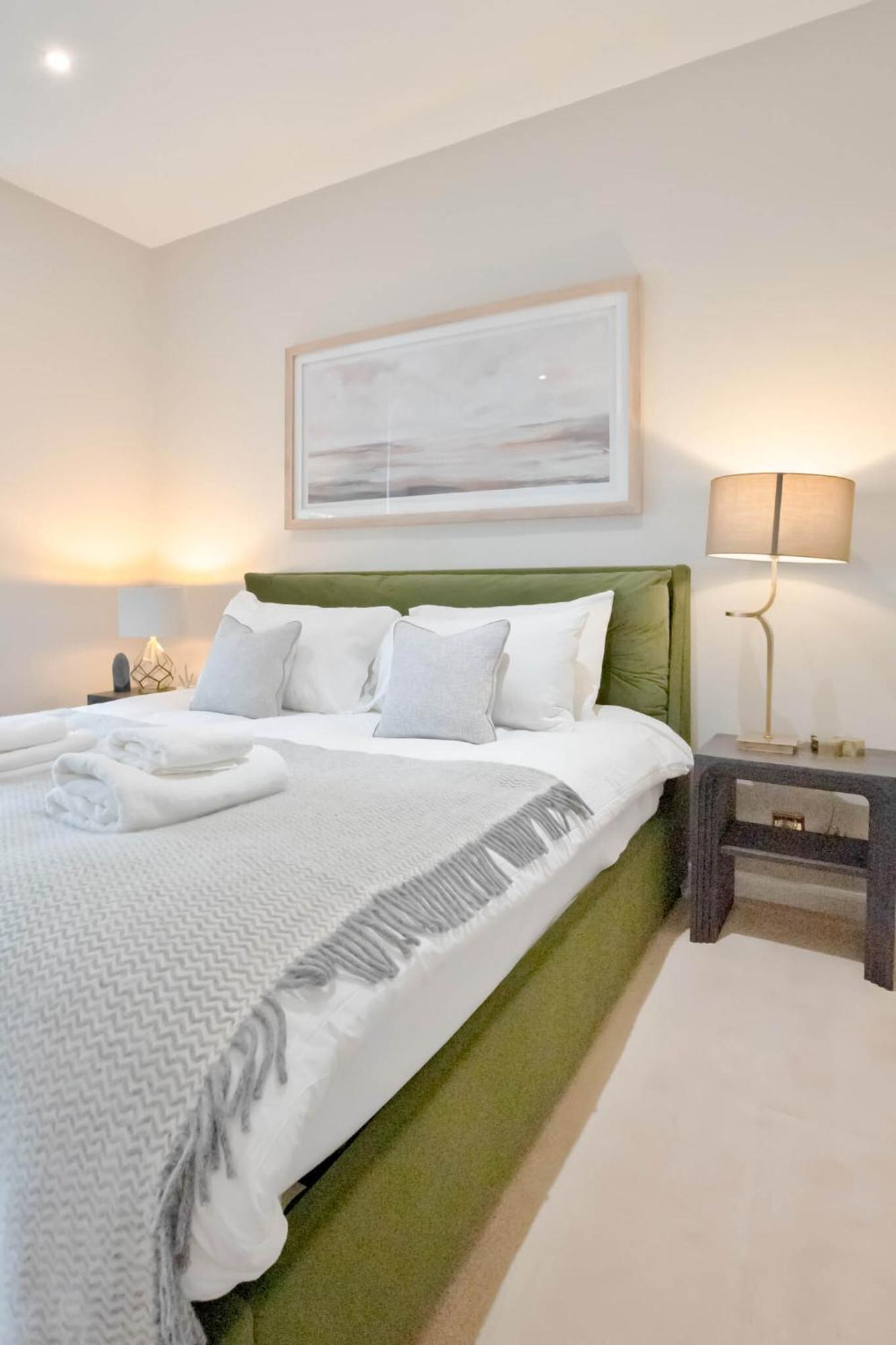 Primrose Hill Park Apartment London Room photo